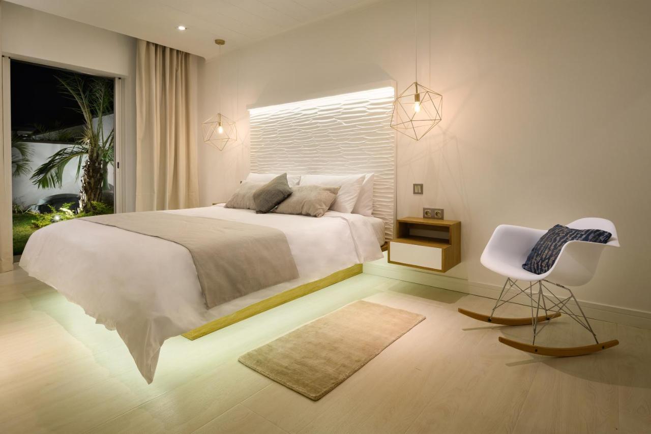 Clos Du Littoral By Fine & Country Grand Baie Bagian luar foto