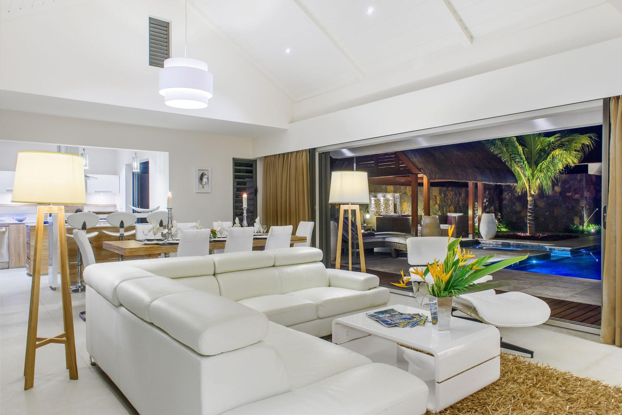 Clos Du Littoral By Fine & Country Grand Baie Bagian luar foto