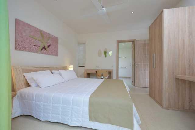 Clos Du Littoral By Fine & Country Grand Baie Bagian luar foto