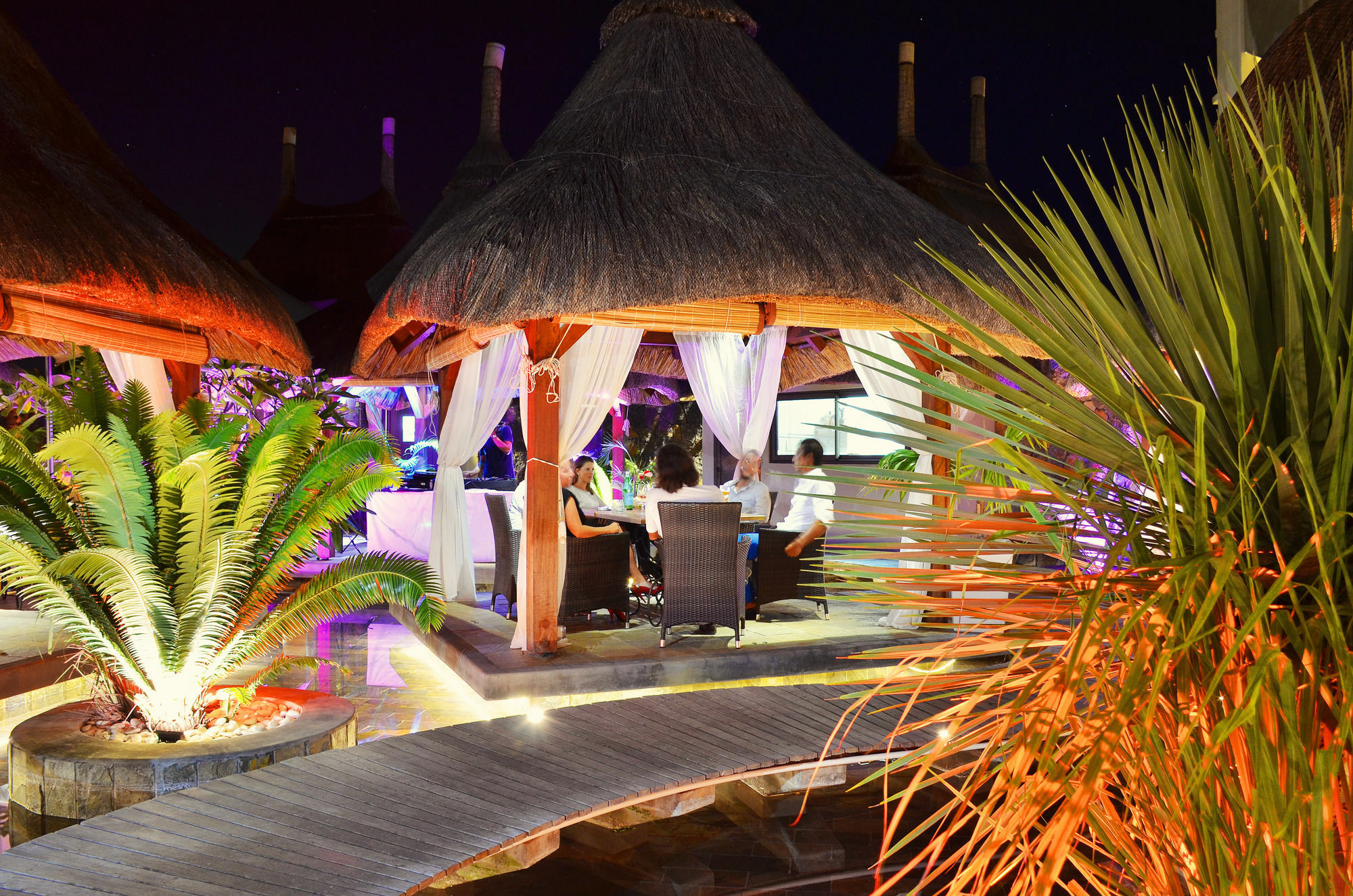 Clos Du Littoral By Fine & Country Grand Baie Bagian luar foto