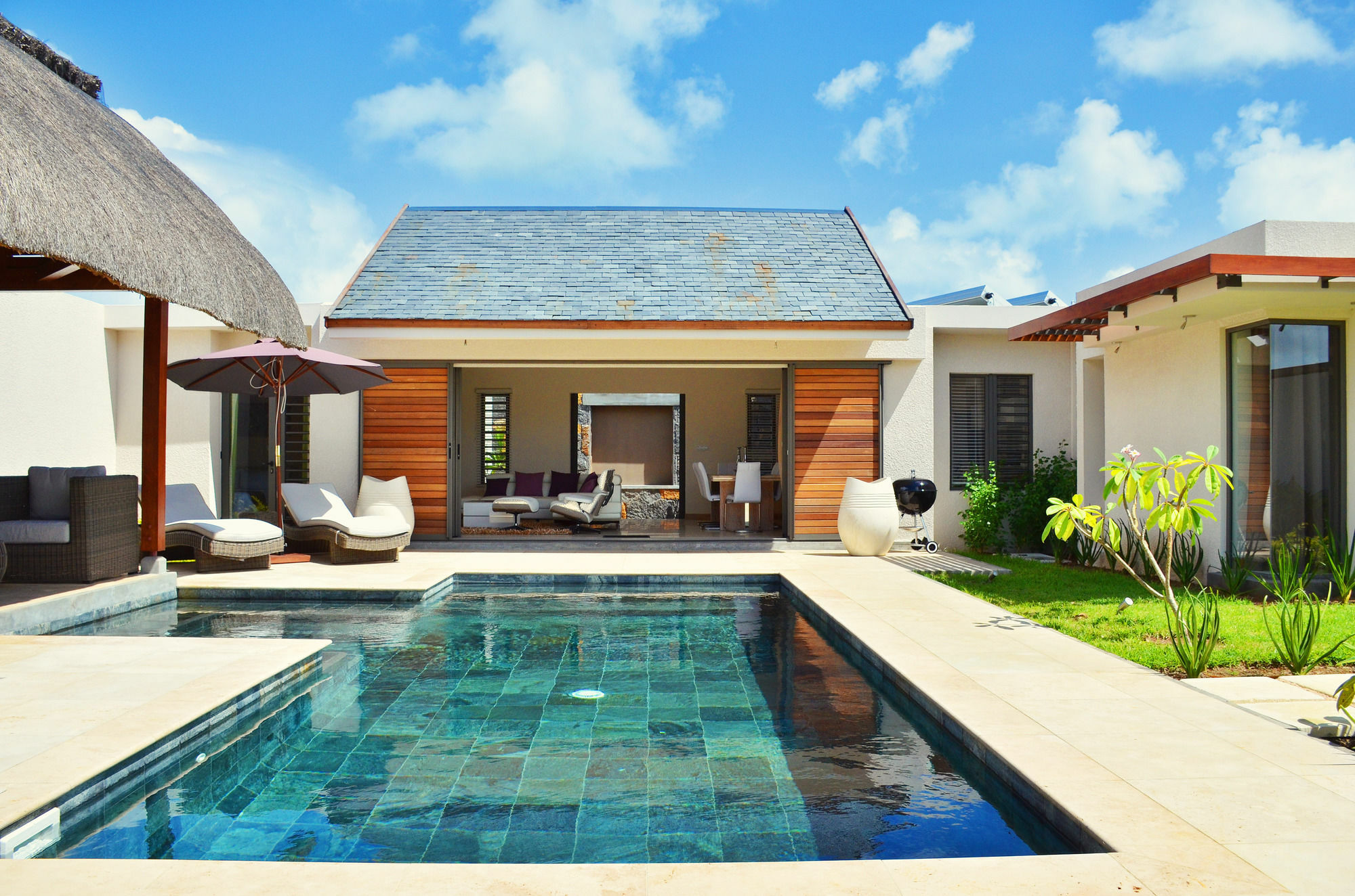 Clos Du Littoral By Fine & Country Grand Baie Bagian luar foto