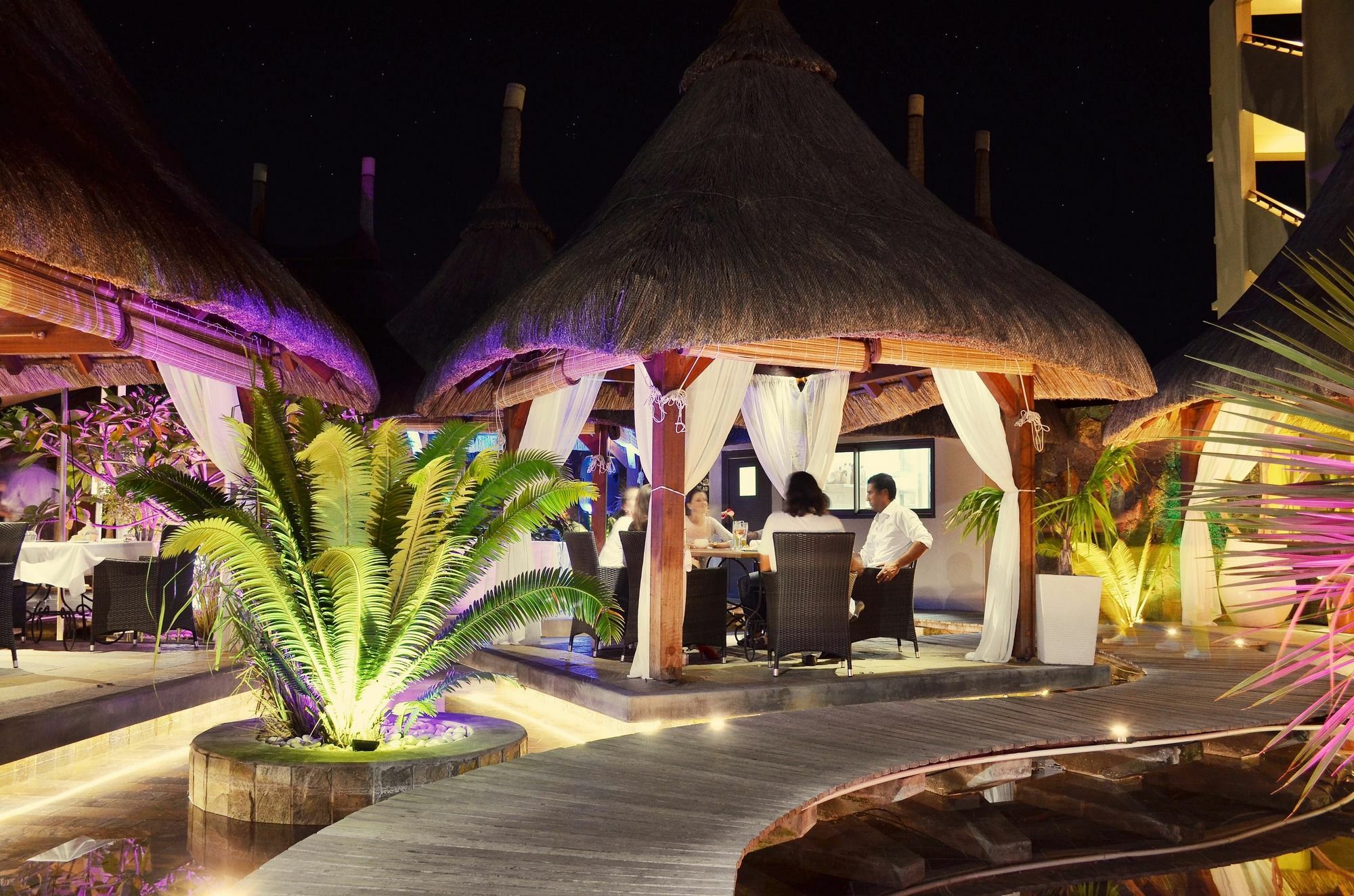 Clos Du Littoral By Fine & Country Grand Baie Bagian luar foto
